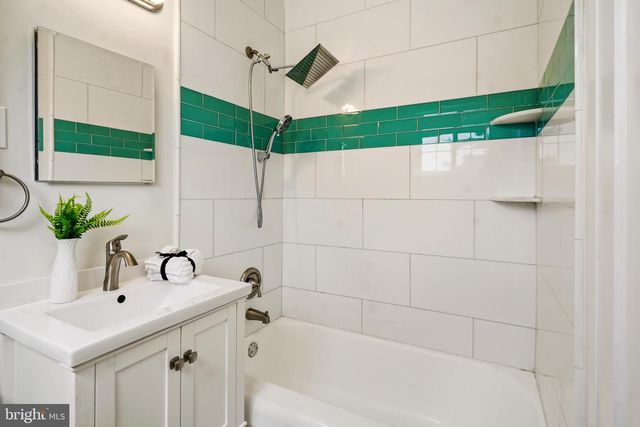 3307 MARTHA CUSTIS DR, Alexandria, VA 22302