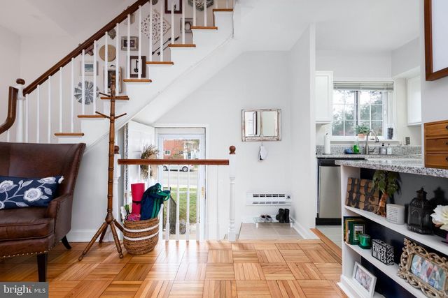 3307 MARTHA CUSTIS DR, Alexandria, VA 22302
