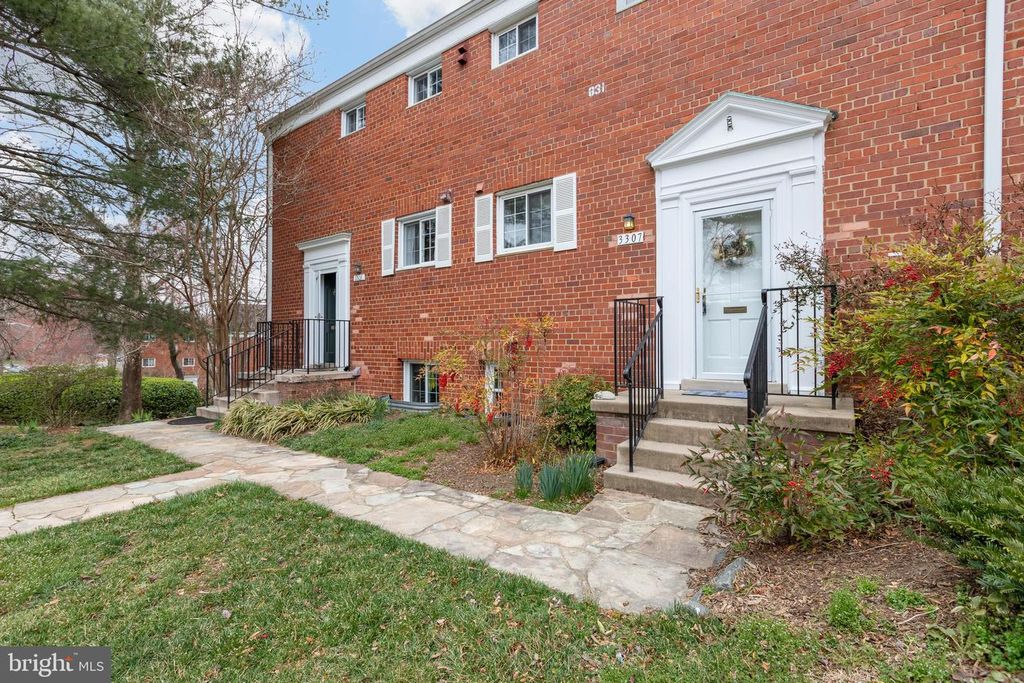 3307 MARTHA CUSTIS DR, Alexandria, VA 22302
