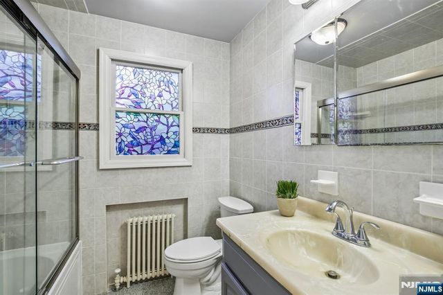 37-10 Fair Lawn Avenue, Fair Lawn, NJ 07410