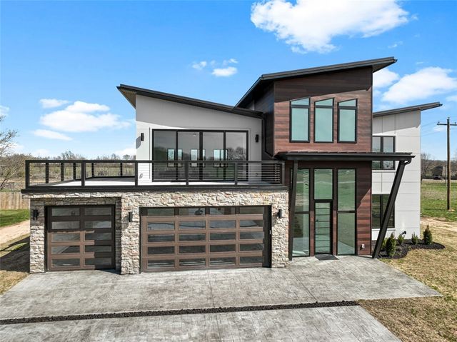 4633 Robins Road, Springdale, AR 72762