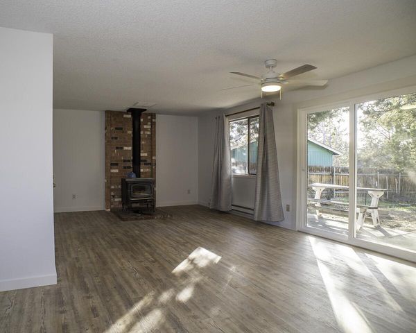 63421 Vogt Road, Bend, OR 97701