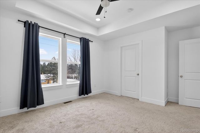 2925 SQUARE LAKE Court, Troy, MI 48085