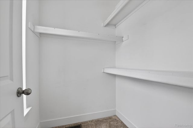 2925 SQUARE LAKE Court, Troy, MI 48085