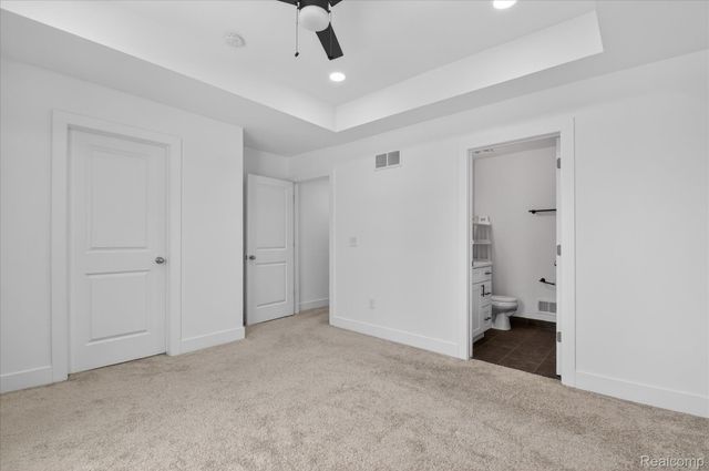 2925 SQUARE LAKE Court, Troy, MI 48085