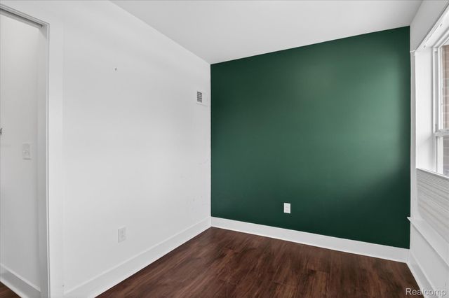 2925 SQUARE LAKE Court, Troy, MI 48085