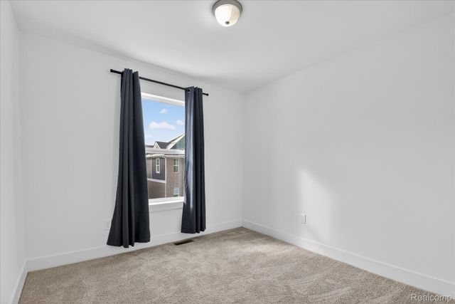 2925 SQUARE LAKE Court, Troy, MI 48085