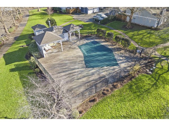 8318 Sw MOHAWK St, Tualatin, OR 97062