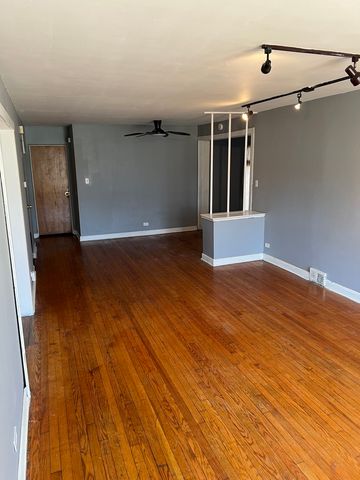 8856 S Washtenaw Avenue, Evergreen Park, IL 60805