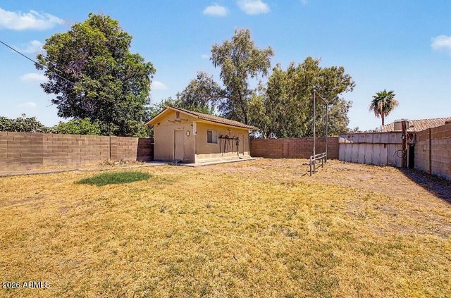 453 E CRESCENT Avenue, Mesa, AZ 85204