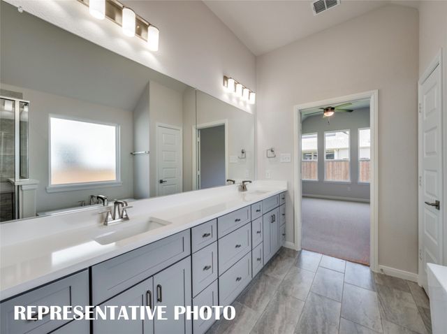 16525 Boston Ivy Drive, Fort Worth, TX 76247