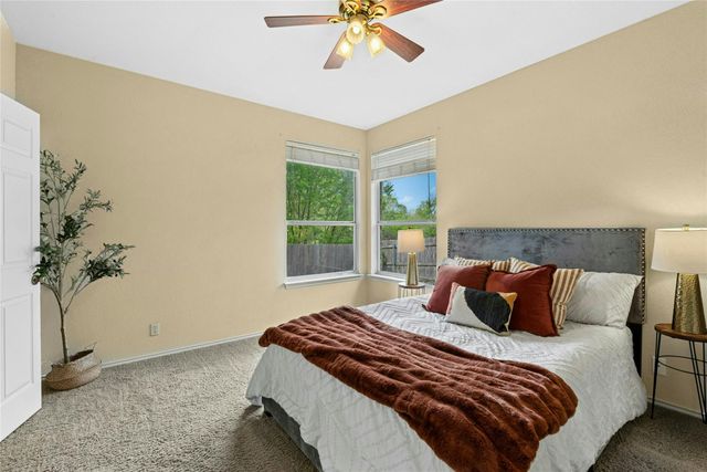 1115 Blackthorn DR, Pflugerville, TX 78660