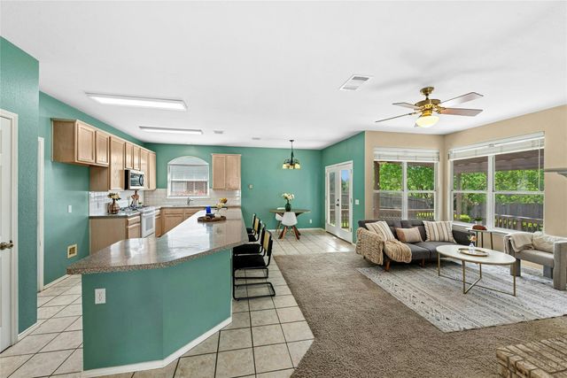 1115 Blackthorn DR, Pflugerville, TX 78660