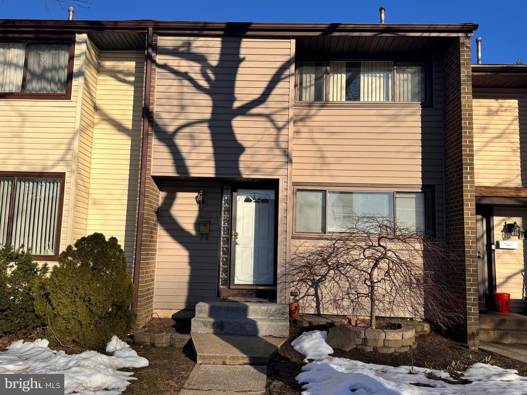 489 MADISON DR, Hightstown, NJ 08520