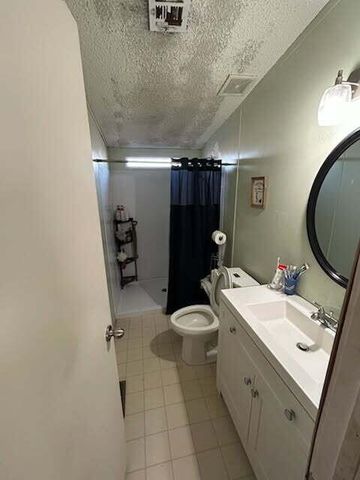 995 Harris Avenue, Bosque Farms, NM 87068