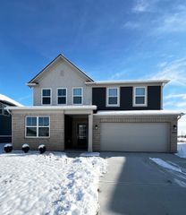 2725 Linwood Avenue, Greenwood, IN 46143