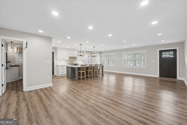 6127 Forest Drive SE, Covington, GA 30014
