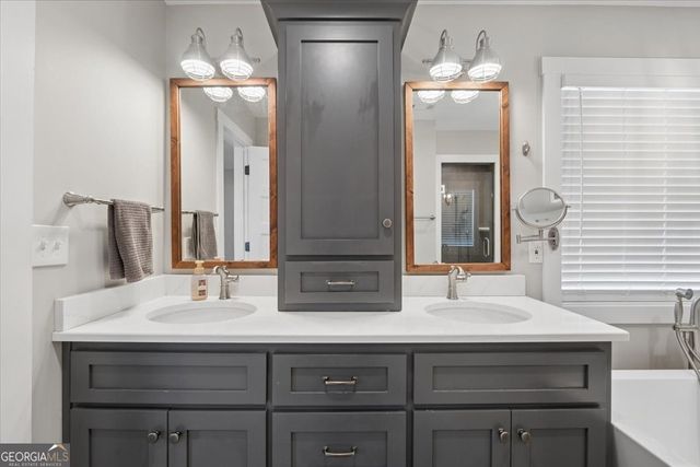6127 Forest Drive SE, Covington, GA 30014