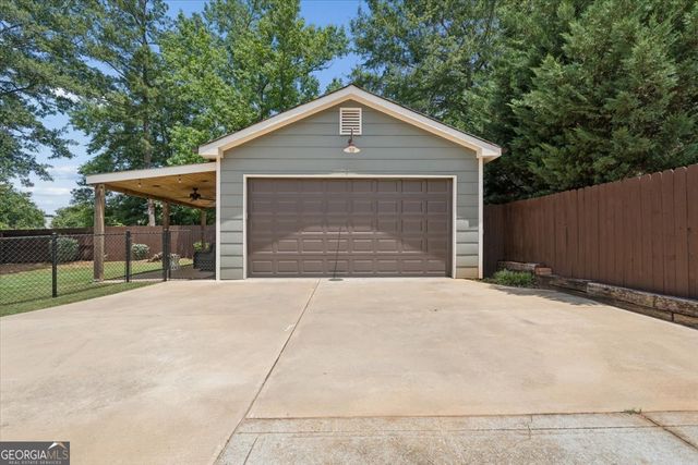 6127 Forest Drive SE, Covington, GA 30014