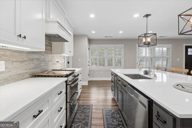 6127 Forest Drive SE, Covington, GA 30014