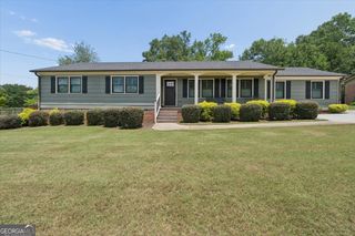 6127 Forest Drive SE, Covington, GA 30014