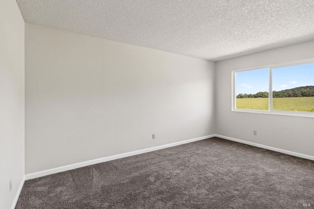 1508 Gladstone Way, Rohnert Park, CA 94928