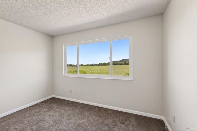 1508 Gladstone Way, Rohnert Park, CA 94928