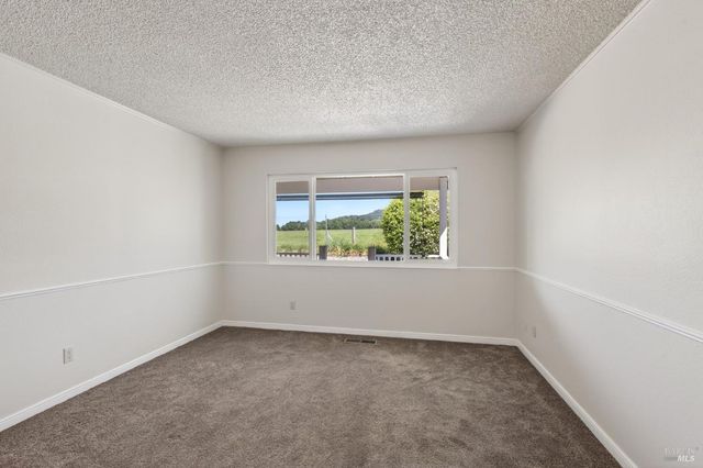 1508 Gladstone Way, Rohnert Park, CA 94928
