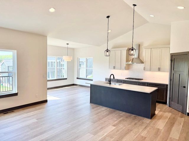 477 Foxfield Court, Oregon, WI 53575