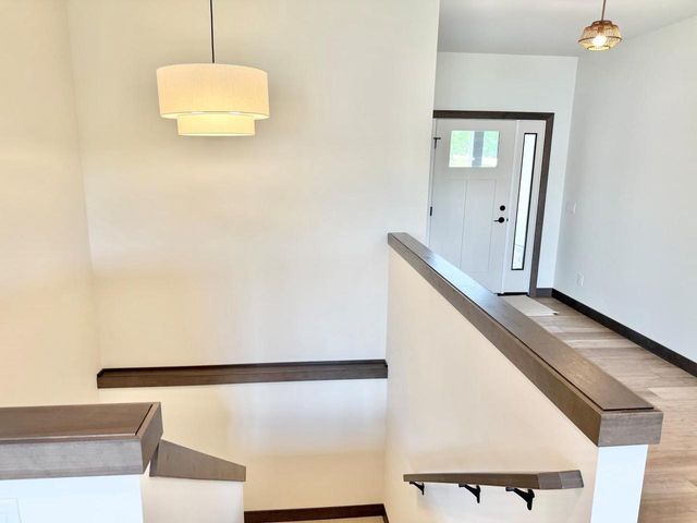 477 Foxfield Court, Oregon, WI 53575