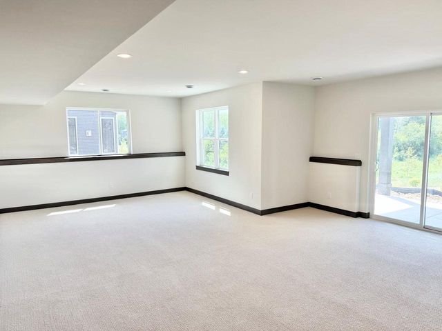 477 Foxfield Court, Oregon, WI 53575