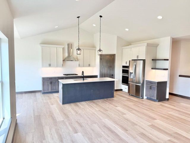 477 Foxfield Court, Oregon, WI 53575