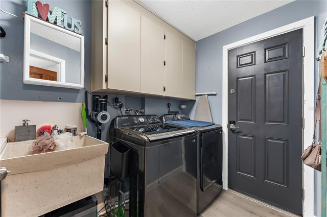 1467 CAMBRIDGE DRIVE, Clearwater, FL 33756