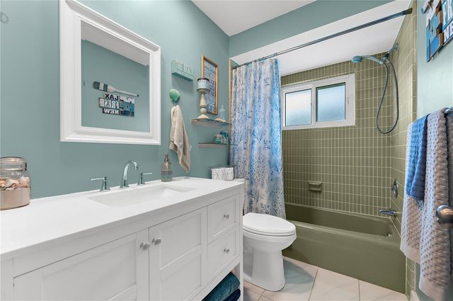 1467 CAMBRIDGE DRIVE, Clearwater, FL 33756