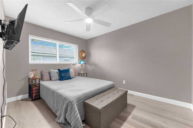 1467 CAMBRIDGE DRIVE, Clearwater, FL 33756