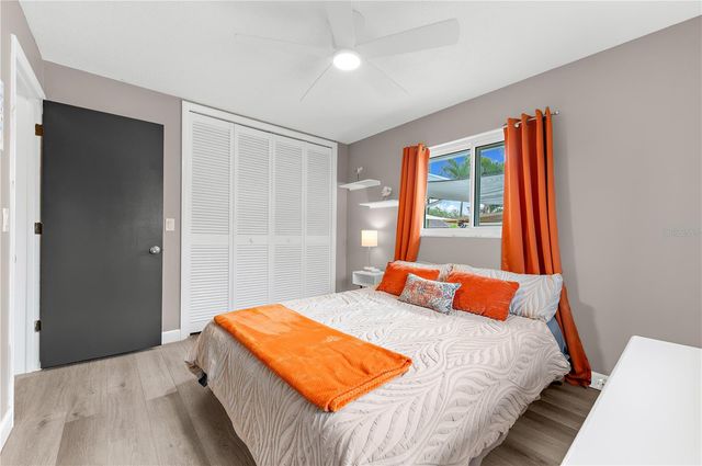 1467 CAMBRIDGE DRIVE, Clearwater, FL 33756