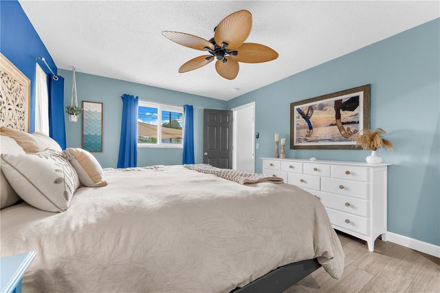 1467 CAMBRIDGE DRIVE, Clearwater, FL 33756