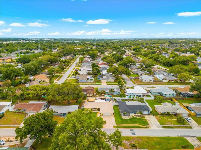 1467 CAMBRIDGE DRIVE, Clearwater, FL 33756