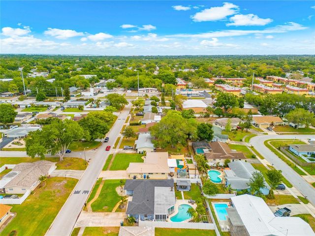 1467 CAMBRIDGE DRIVE, Clearwater, FL 33756