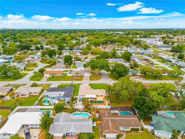 1467 CAMBRIDGE DRIVE, Clearwater, FL 33756