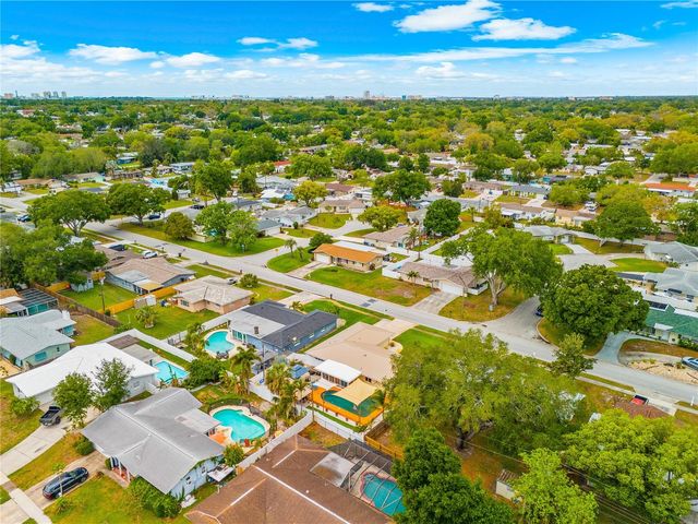 1467 CAMBRIDGE DRIVE, Clearwater, FL 33756