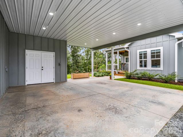 2255 Lake Adger Road, Mill Spring, NC 28756