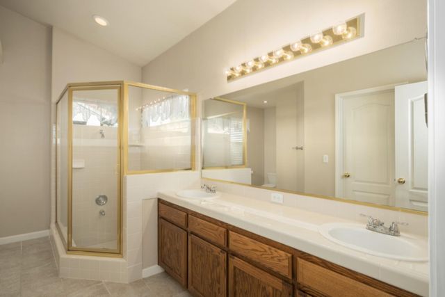 793 Applegate Avenue, Clovis, CA 93611