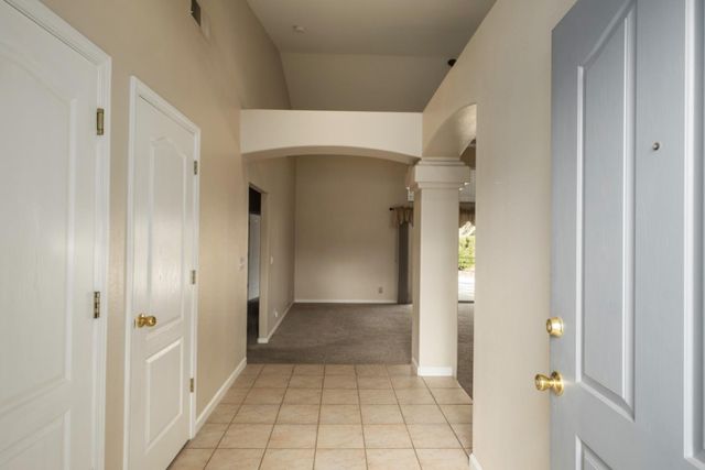 793 Applegate Avenue, Clovis, CA 93611