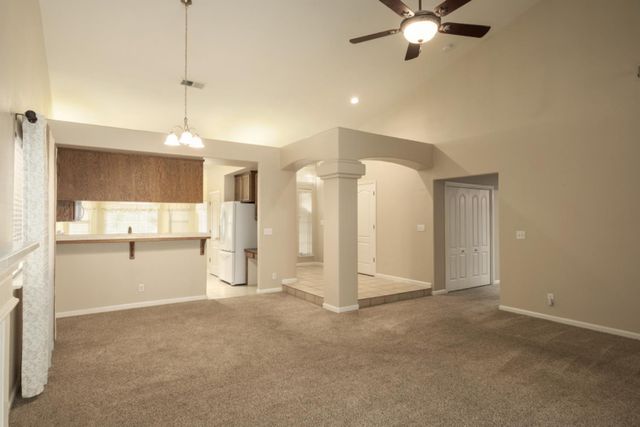 793 Applegate Avenue, Clovis, CA 93611