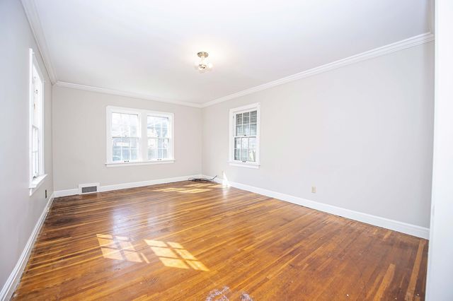 1100 E University Street, Springfield, MO 65807