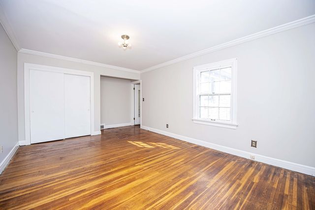 1100 E University Street, Springfield, MO 65807