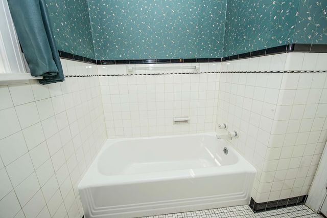 1100 E University Street, Springfield, MO 65807