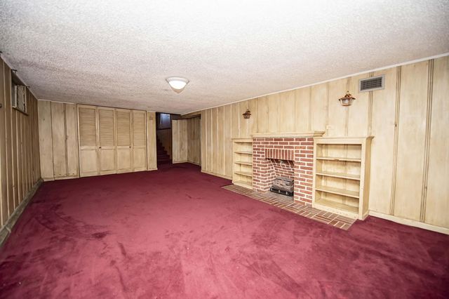 1100 E University Street, Springfield, MO 65807