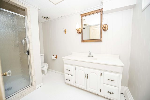 1100 E University Street, Springfield, MO 65807